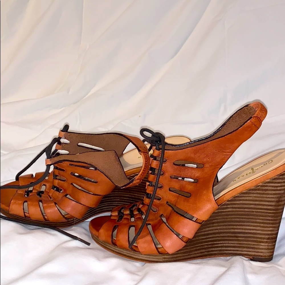 Pre loved Cole Haan heels🌷